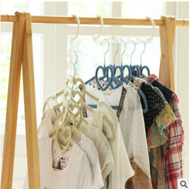 Multi-functional White 8 Magic Hangers