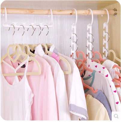 Multi-functional White 8 Magic Hangers